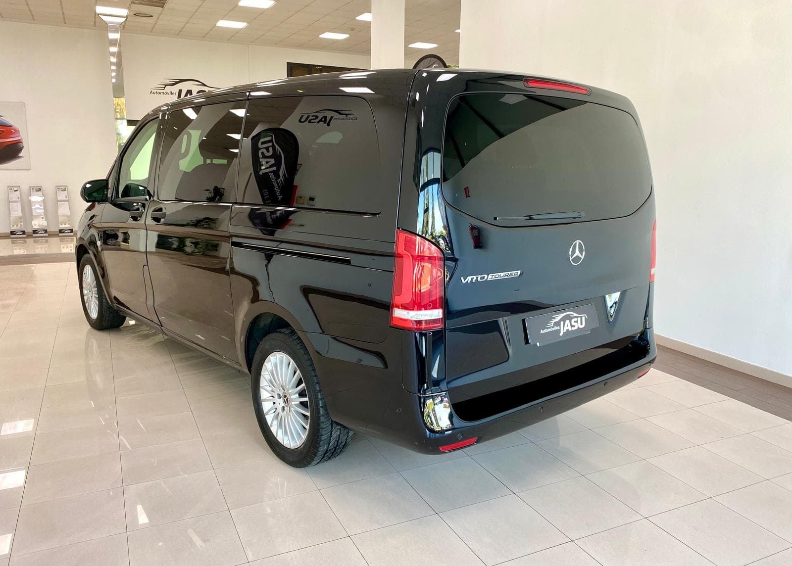 Mercedes Benz Vito tourer