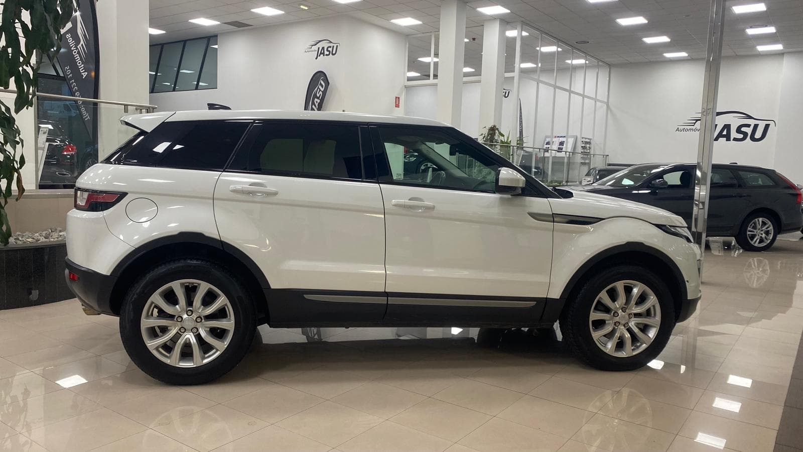 Range Rover Evoque 2.0