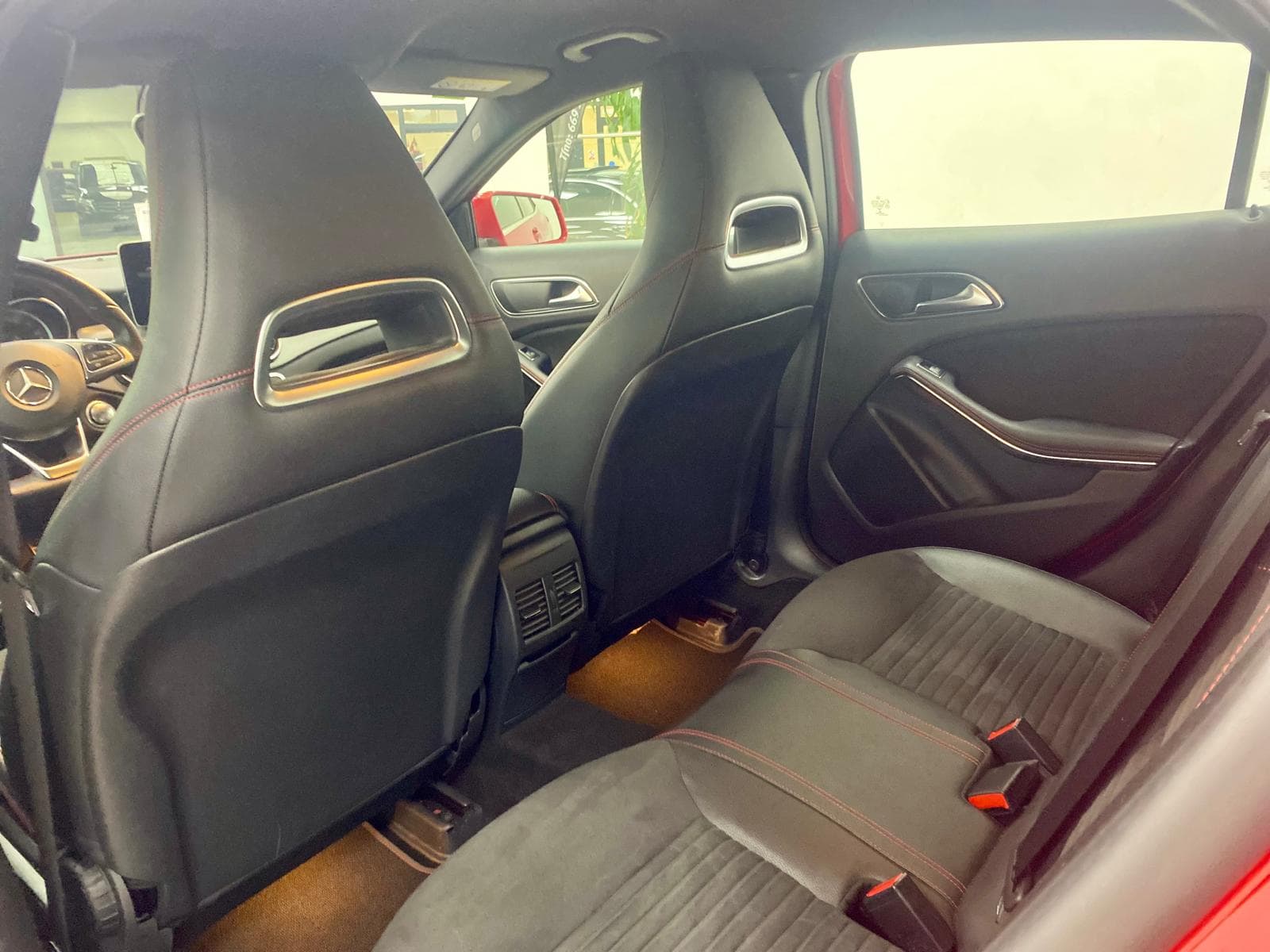 Mercedes-Benz GLA200d