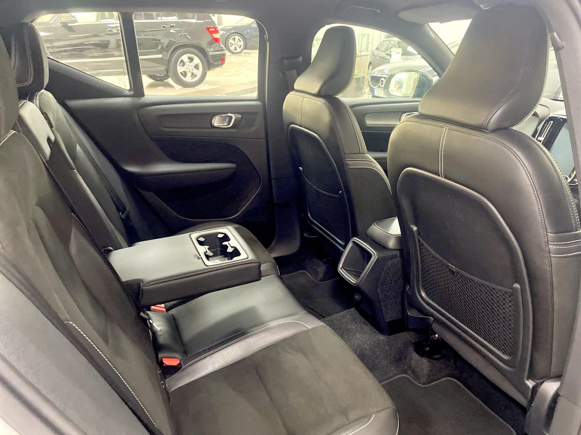 Volvo XC 40 R Design AWD 2.0