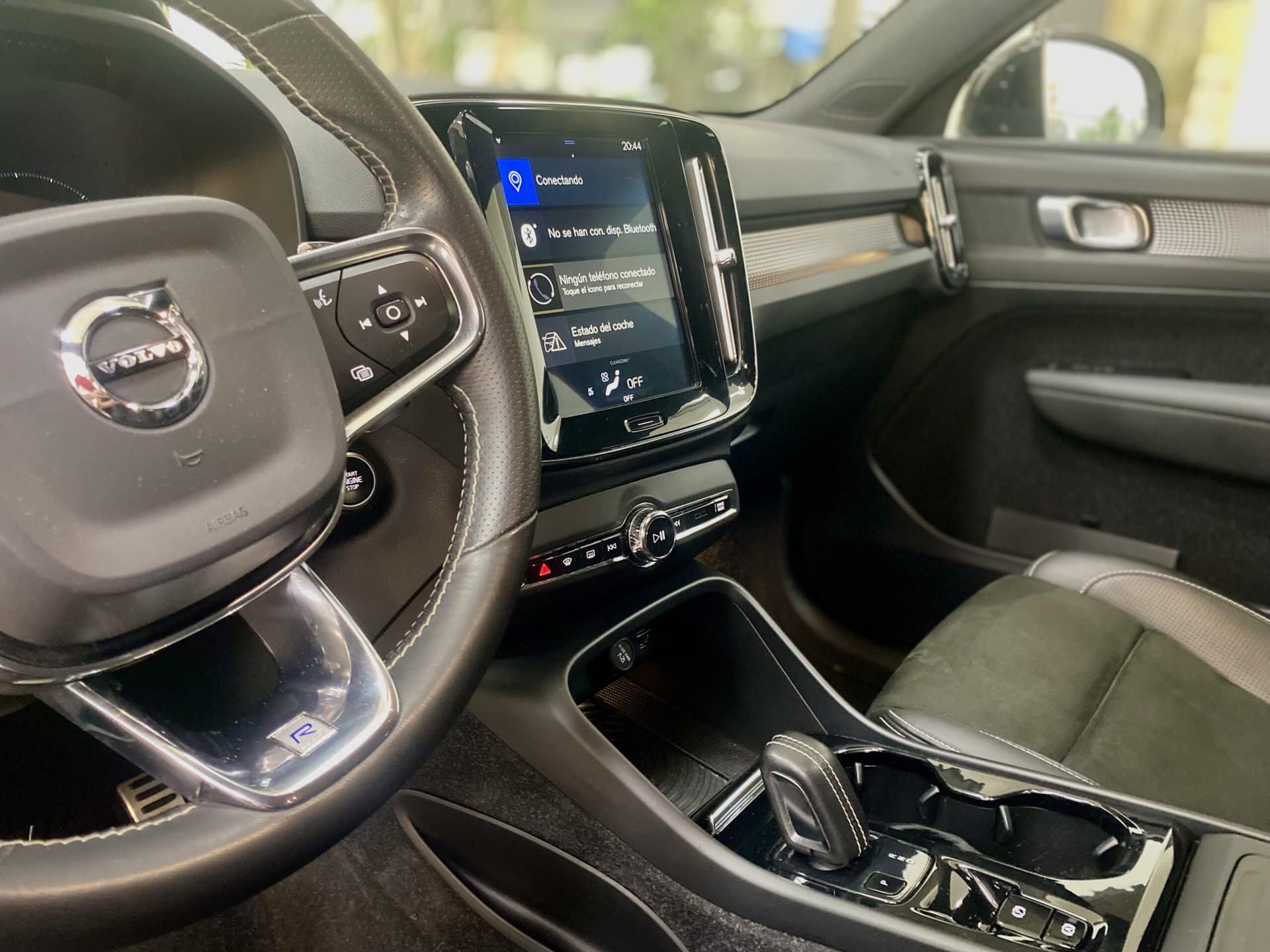 Volvo XC 40 R Design AWD 2.0