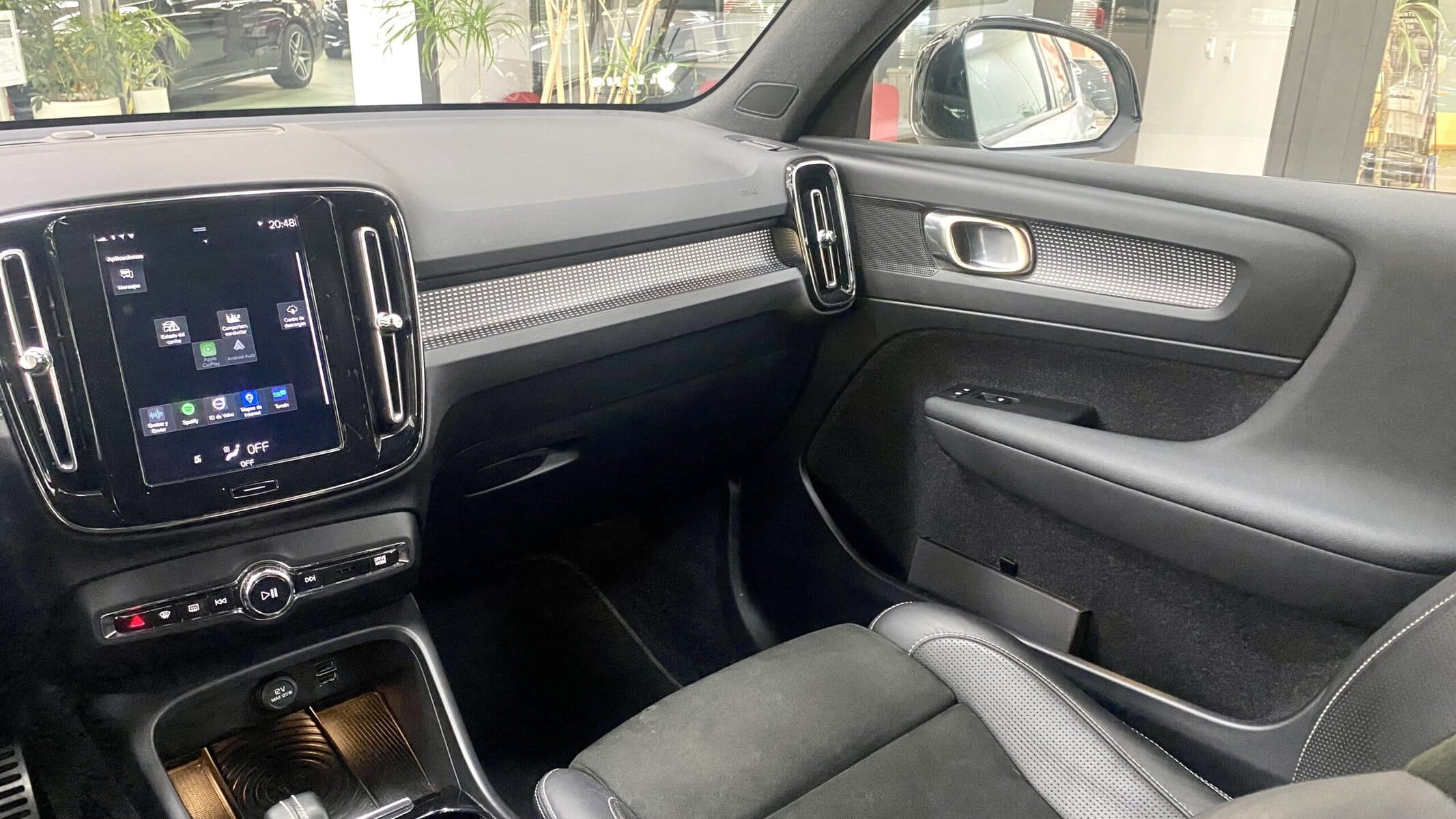 Volvo XC 40 R Design AWD 2.0