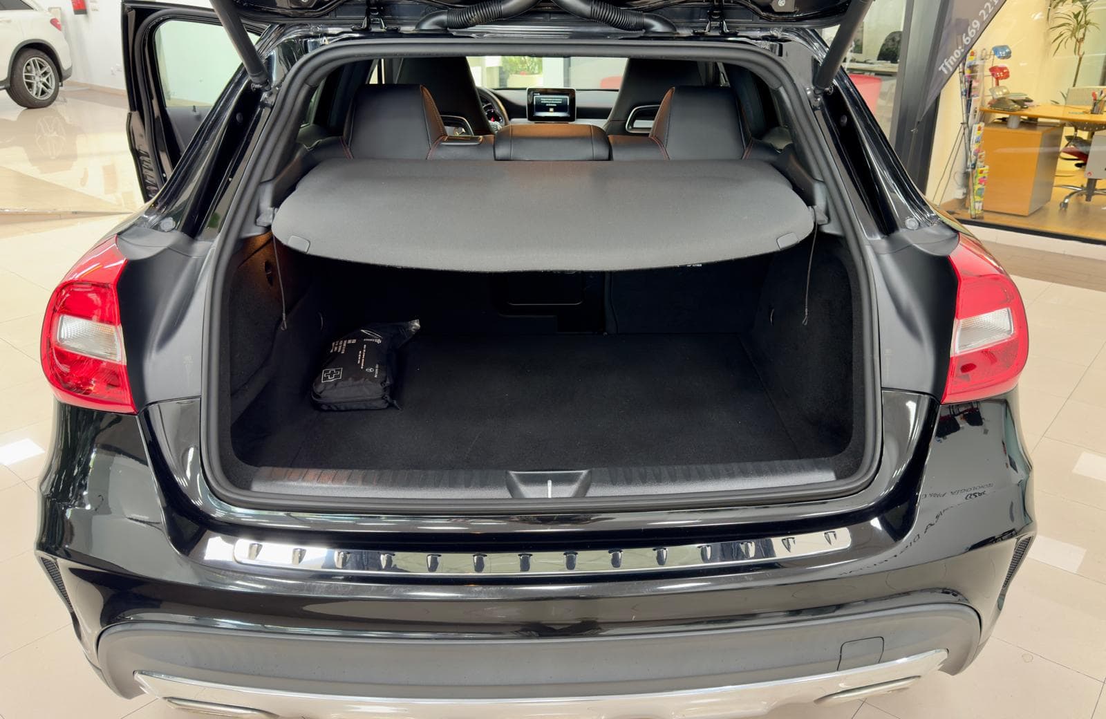 Mercedes Benz GLA 200D AMG