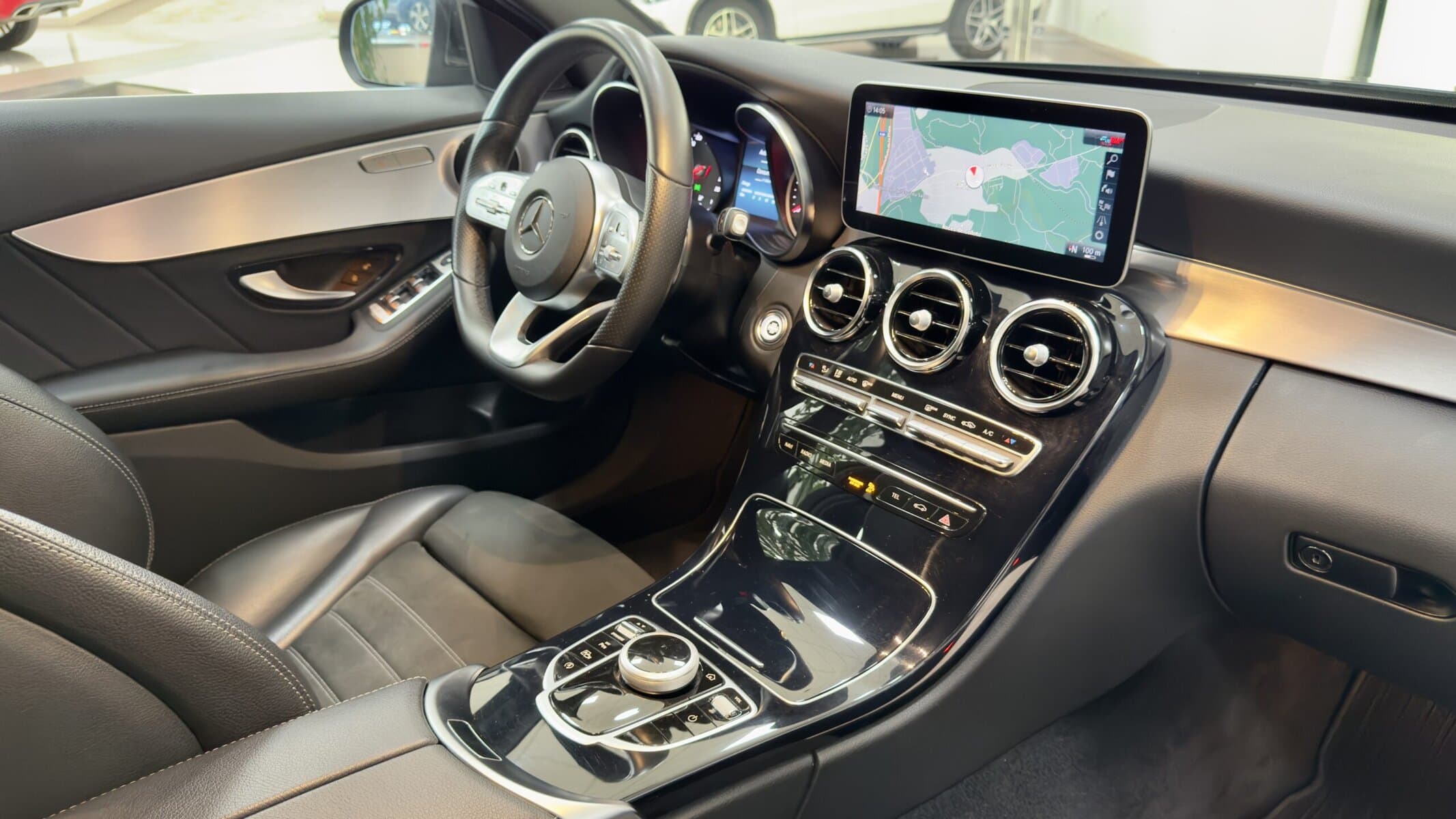 Mercedes Benz Clase C220d AMG