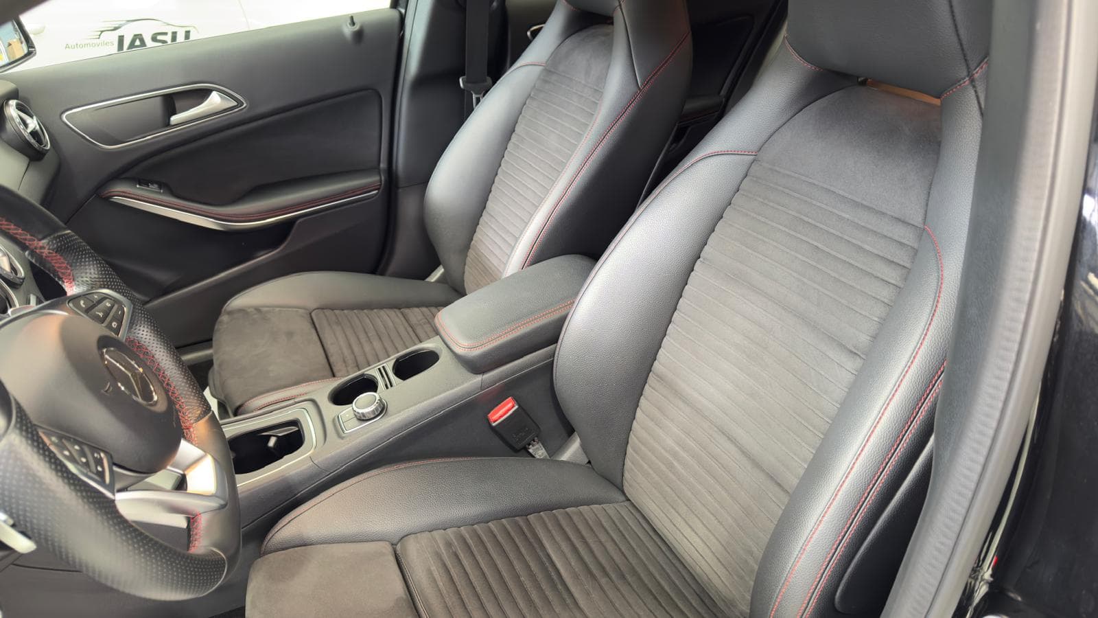 Mercedes Benz GLA 220d 4×4