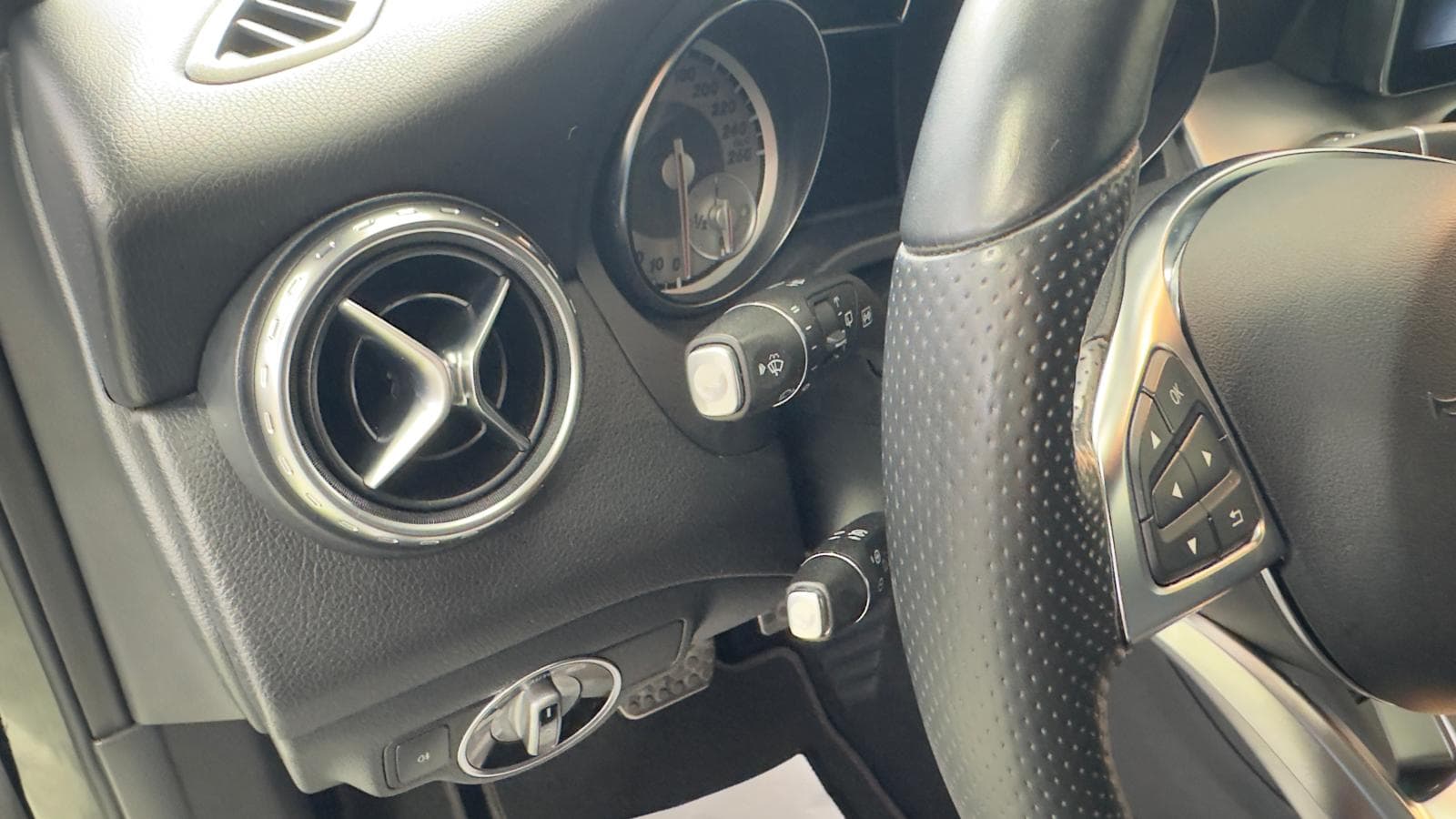 Mercedes Benz GLA 220d 4×4