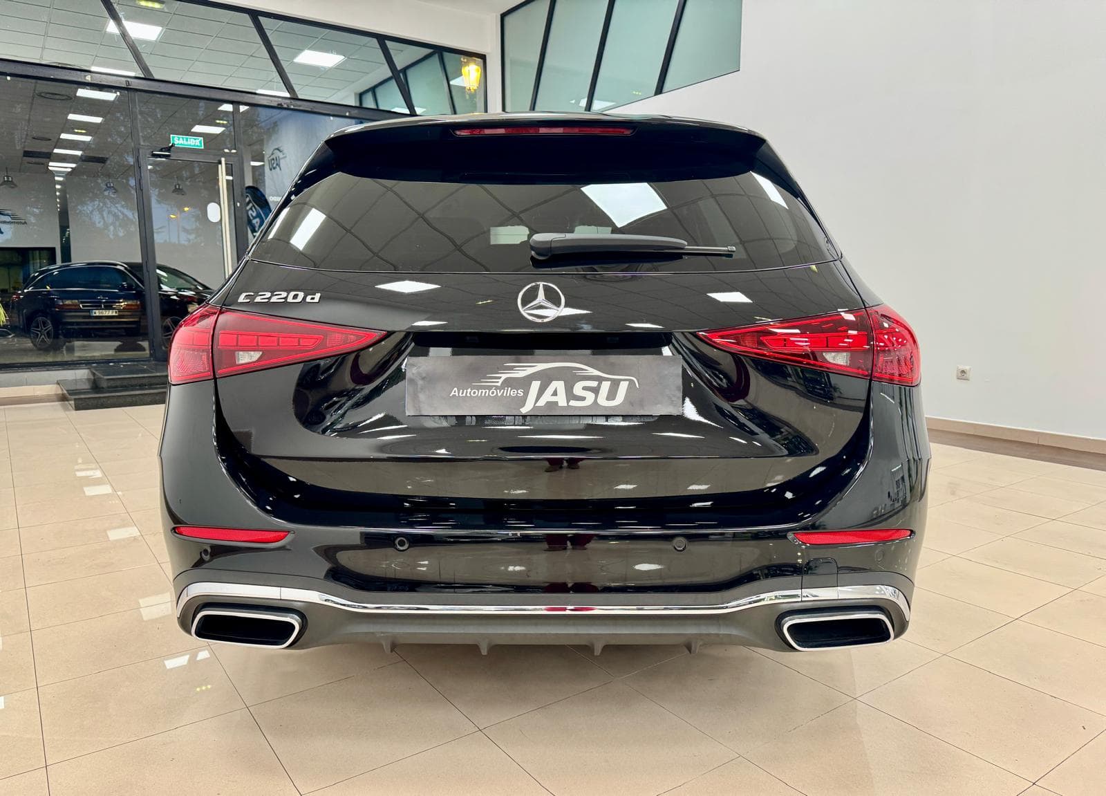 MERCEDES BENZ C220d FINAL EDITION