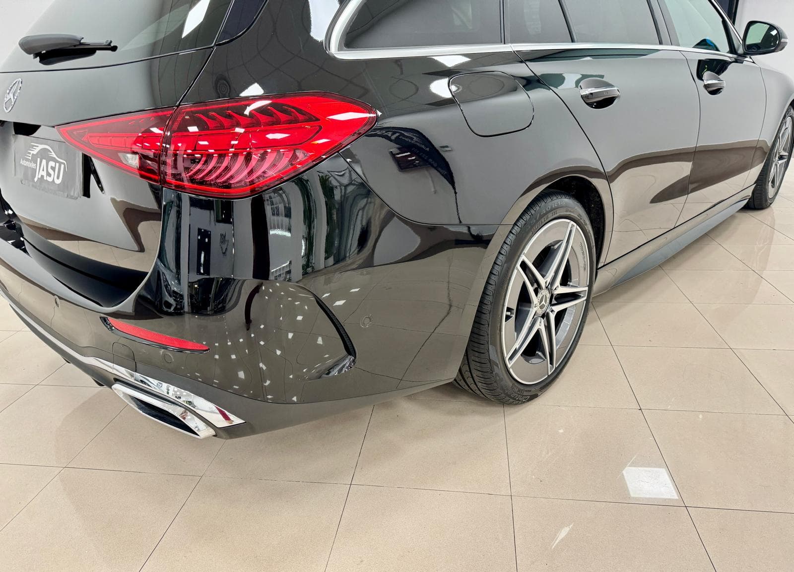 MERCEDES BENZ C220d FINAL EDITION