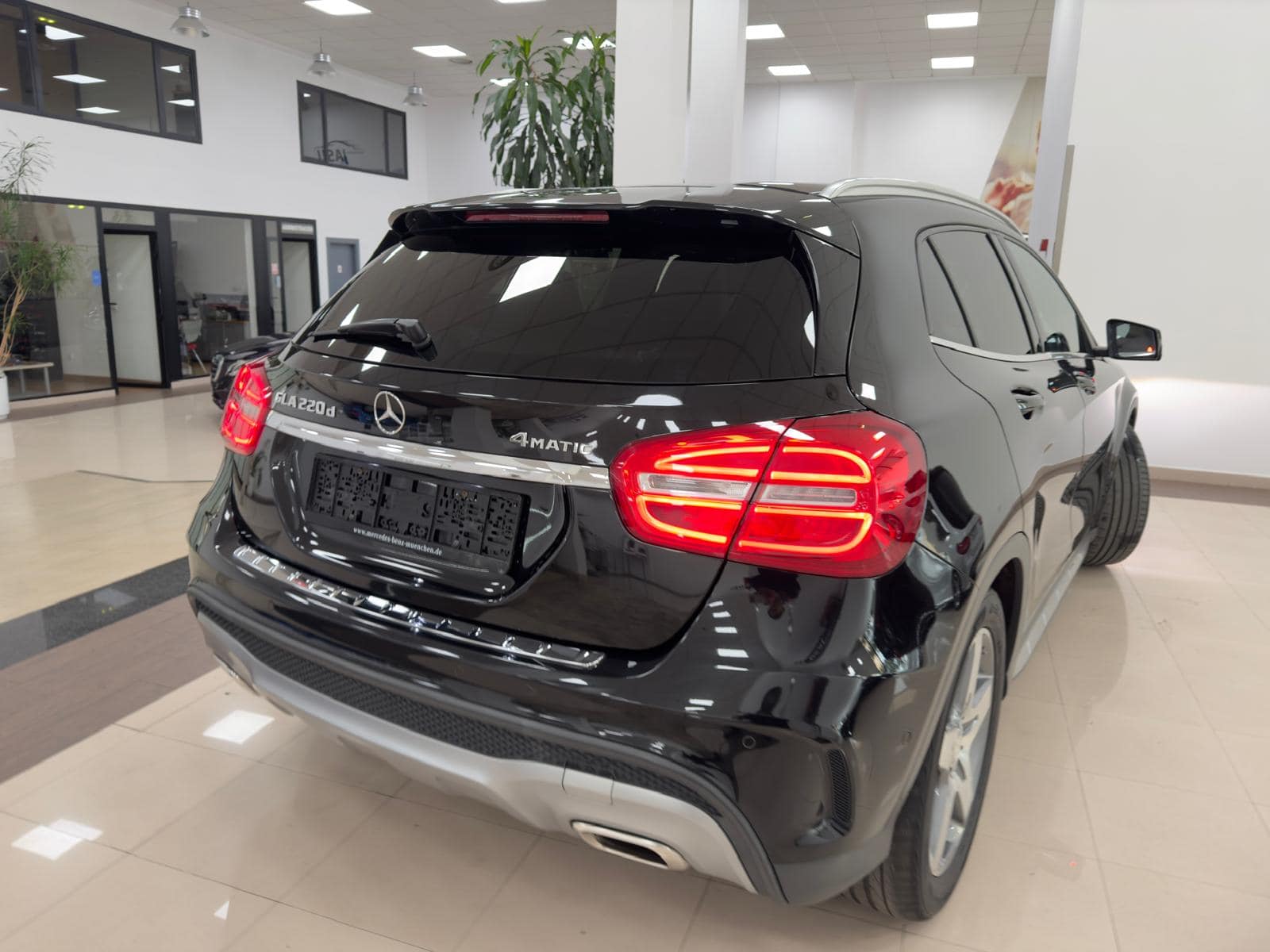 Mercedes Benz GLA 220d 4×4