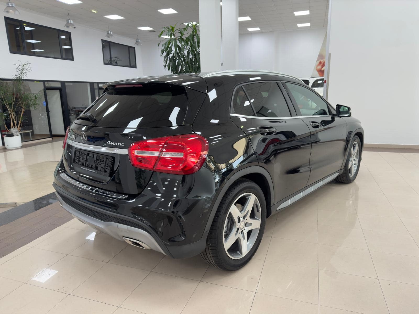 Mercedes Benz GLA 220d 4×4