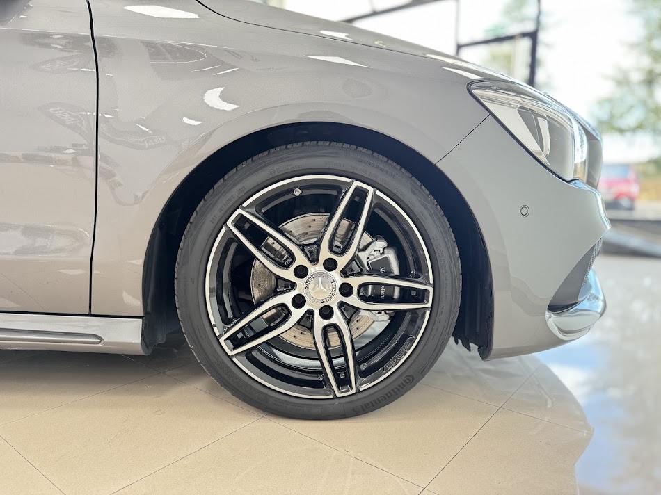 Mercedes Benz CLA 220D Amg Line