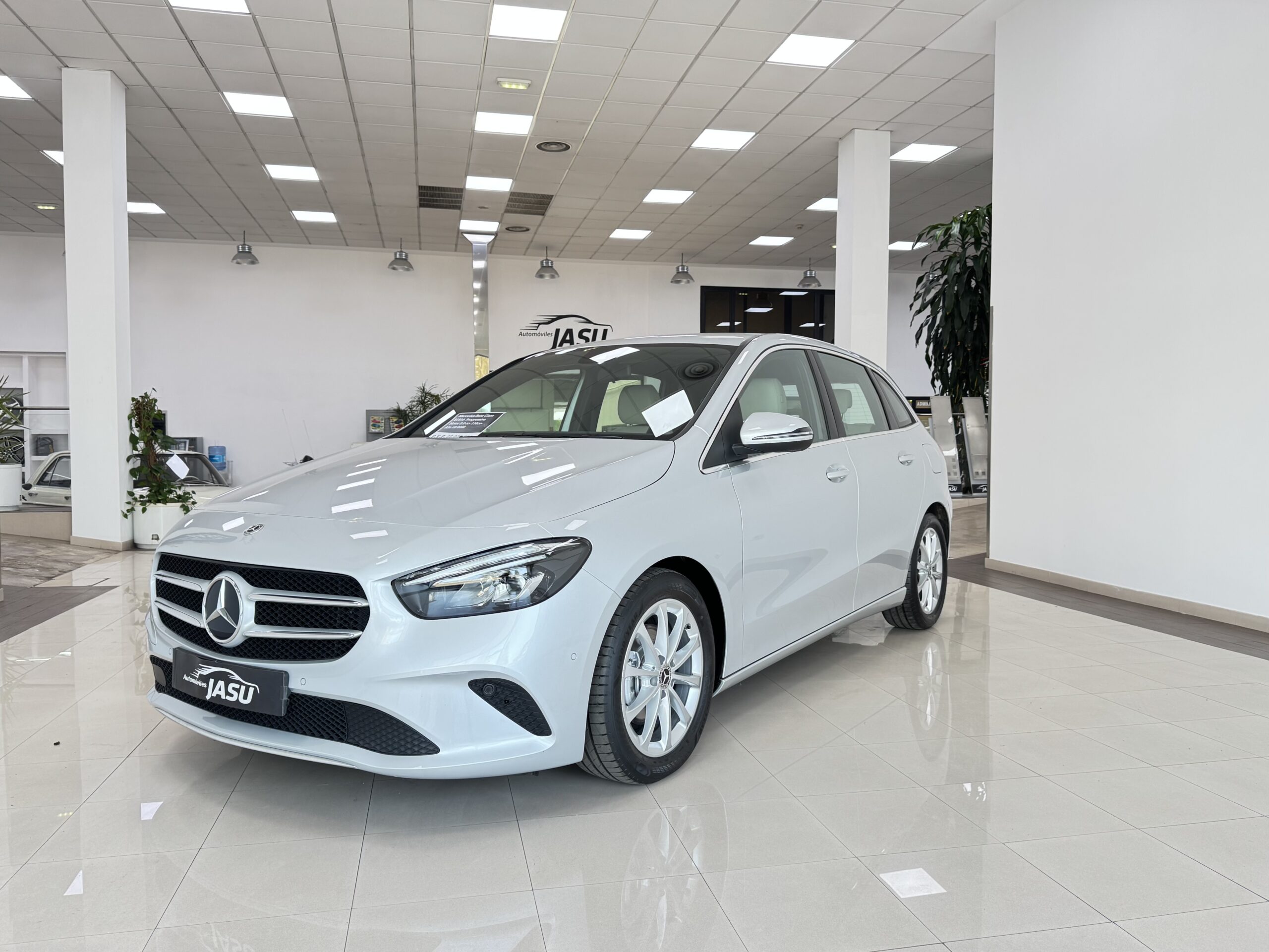 Mercedes Benz clase B180d Progressive