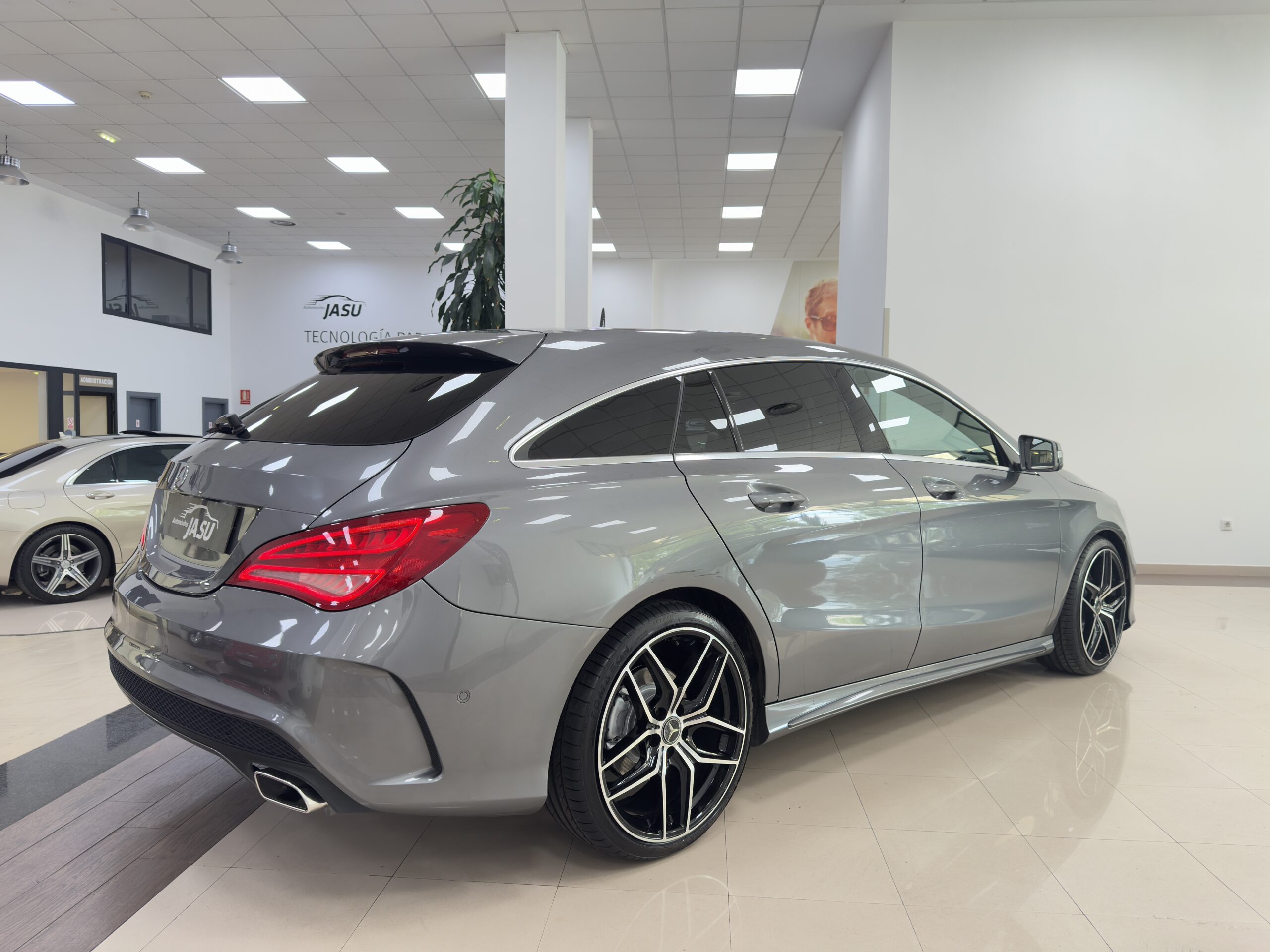 Mercedes Benz CLA 220d SB AMG Line